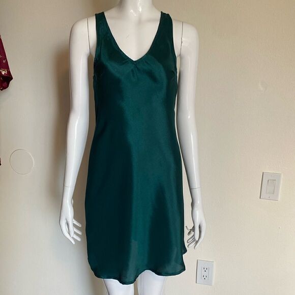 Anthropologie Ranna Gill Dark Emerald Green Satin Mini Dress Size XXS - Picture 2 of 9